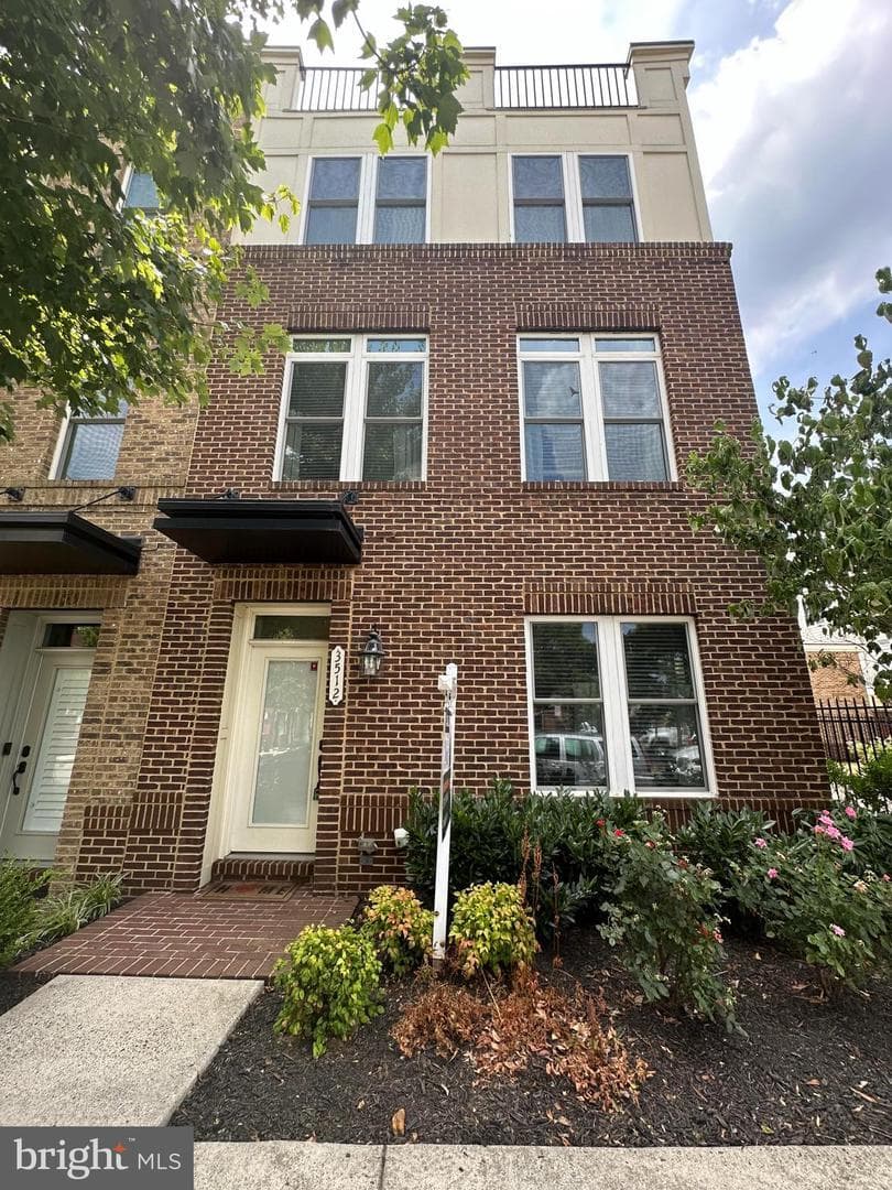 3512 11Th - Photo 1