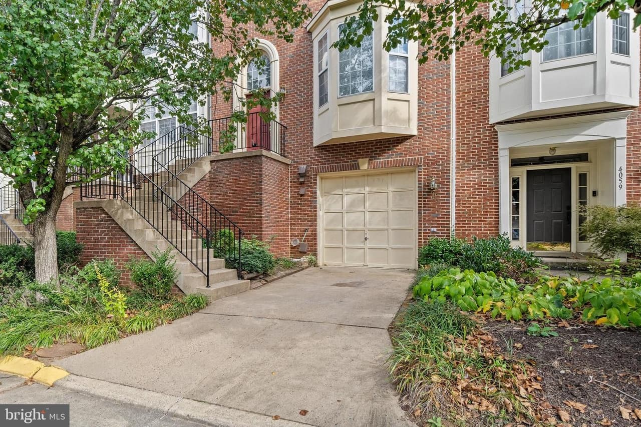 4057 Cornwall - Photo 1