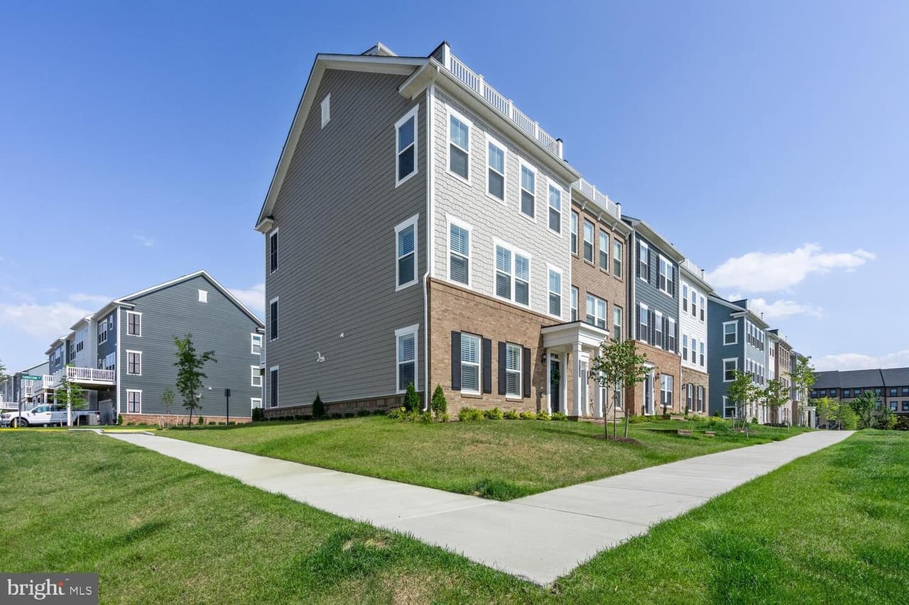 17300 Turnstone - Photo 1