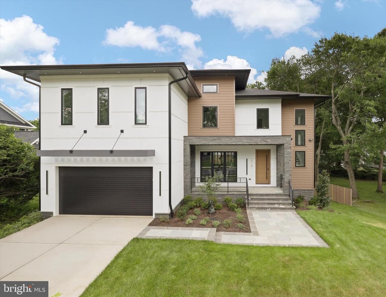 310 Johnson - Photo 1