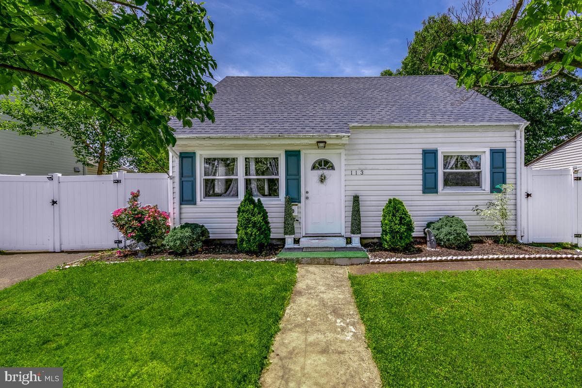 113 Tremont - Photo 1