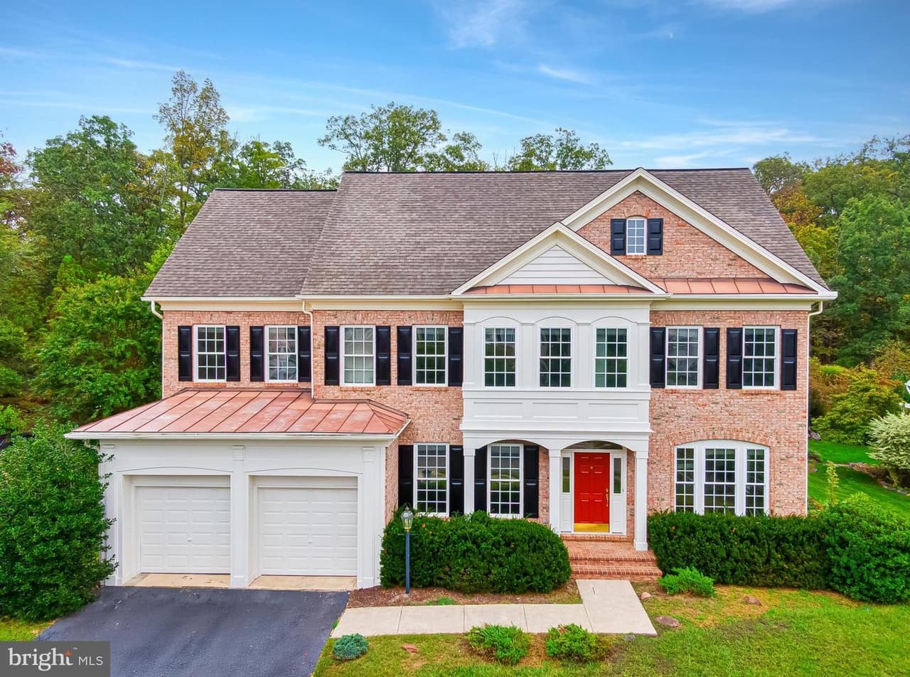 1818 Woods Edge - Photo 1