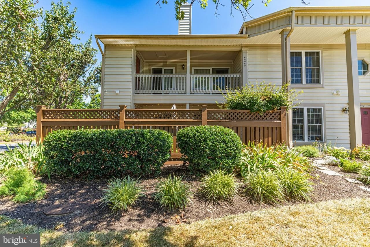 6096 Essex House Unit#6096A - Photo 1