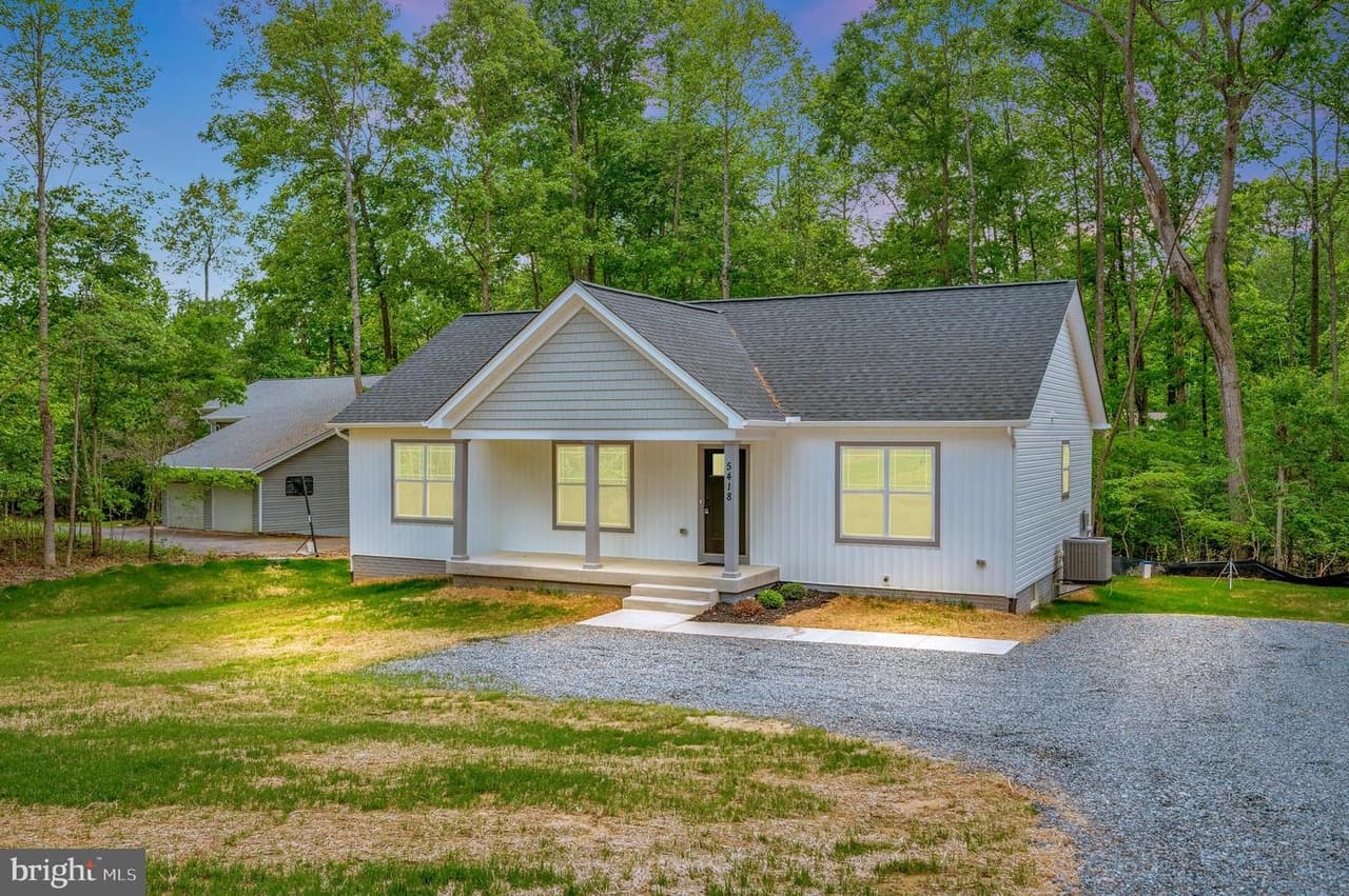 10228 Duerson - Photo 1