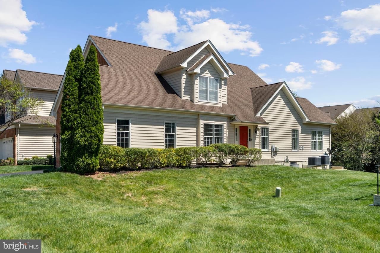42955 Chancery - Photo 1