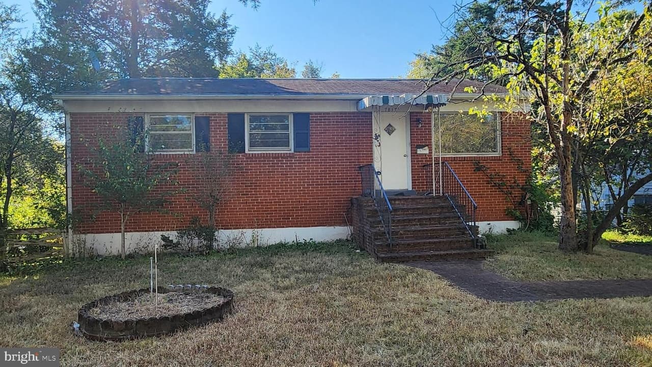 7817 Appomattox - Photo 1