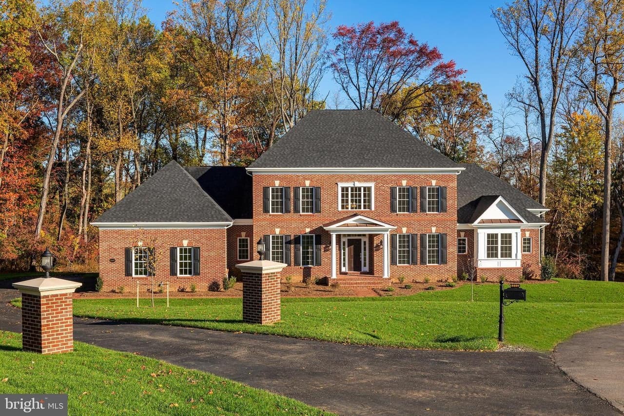 10229 Leesburg - Photo 1