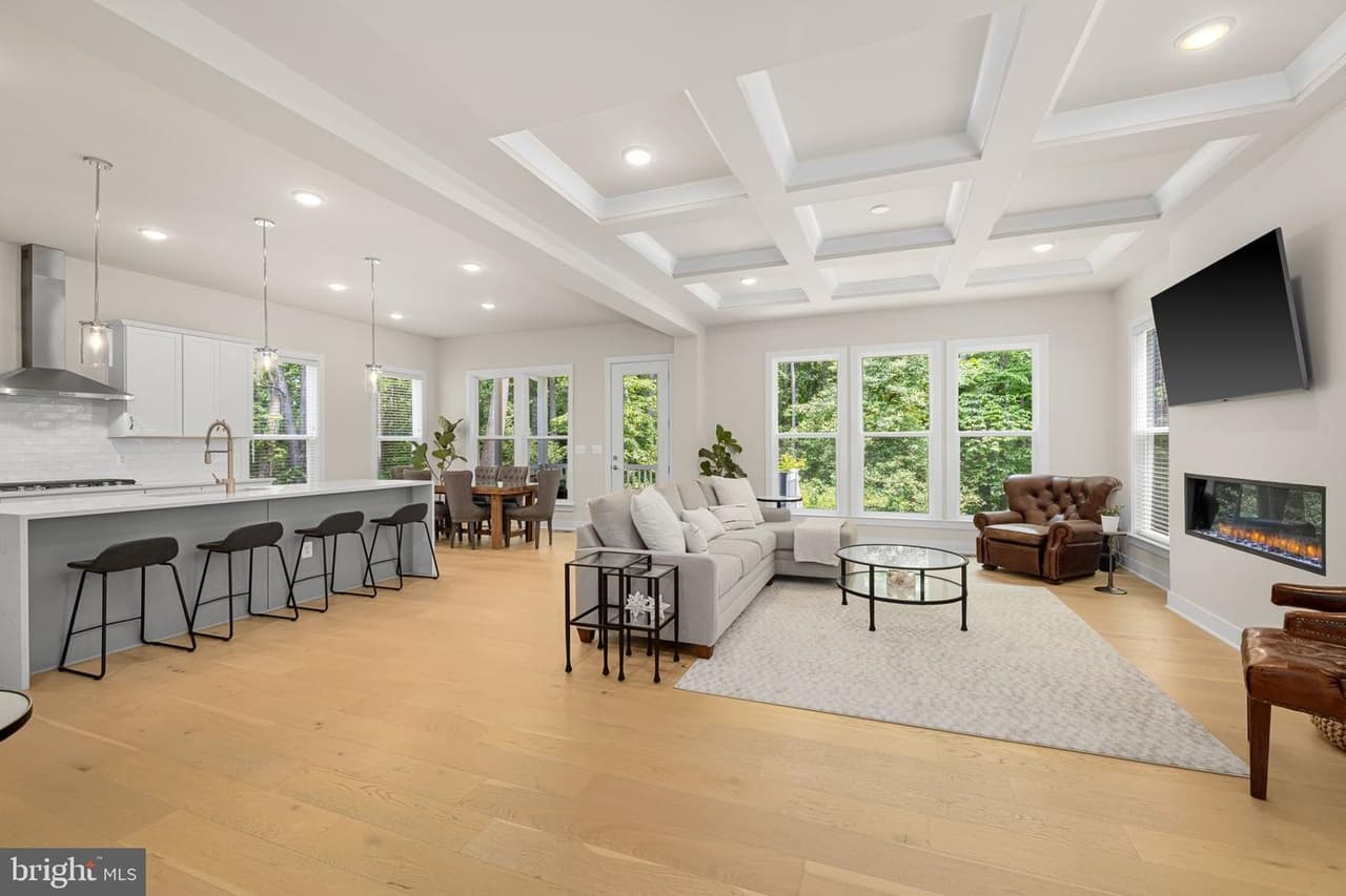 4615 Wood Glen - Photo 1