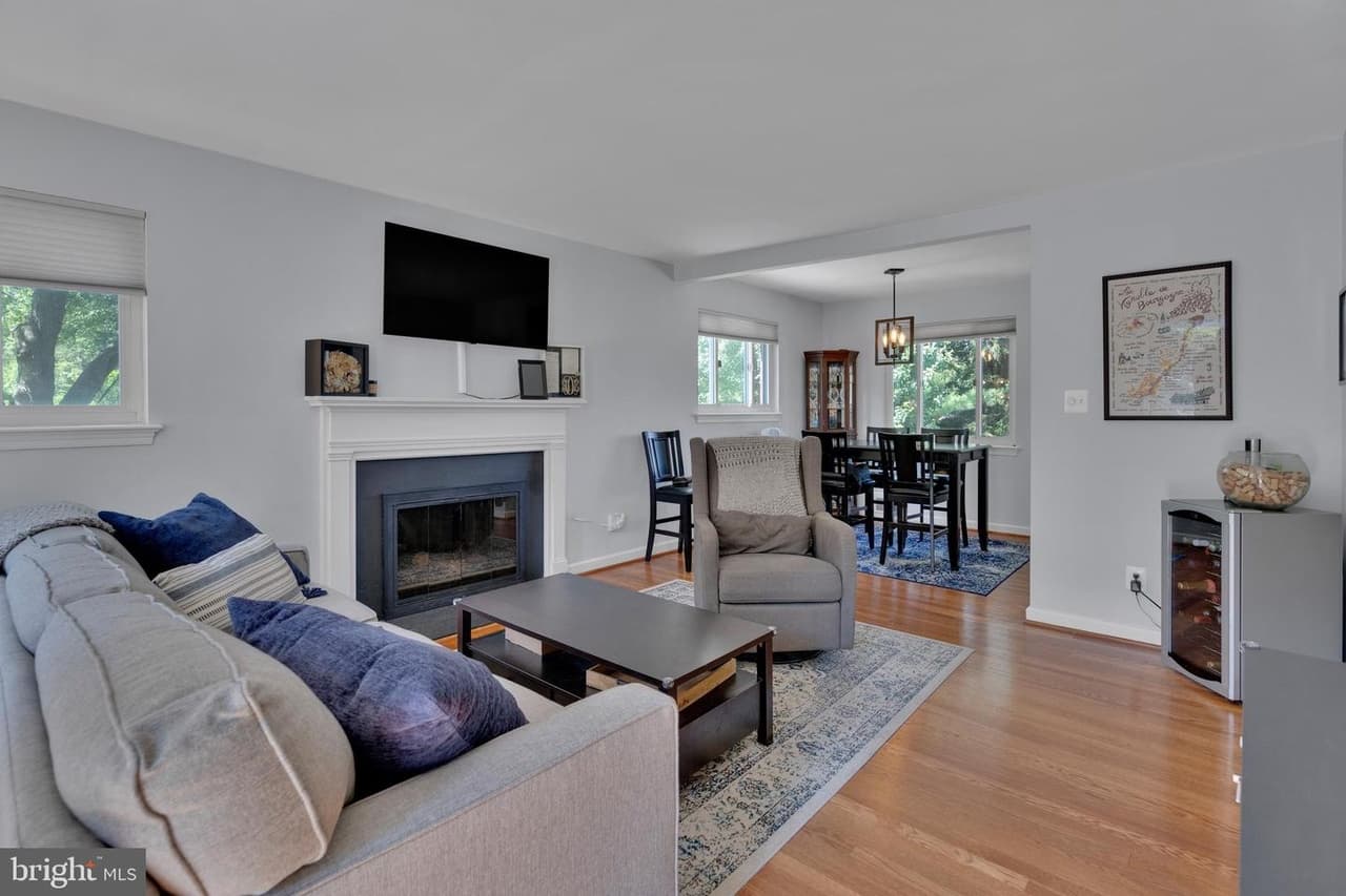 3252 Holly Hill - Photo 1