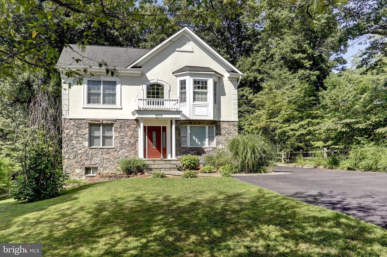 4009 Estabrook - Photo 1