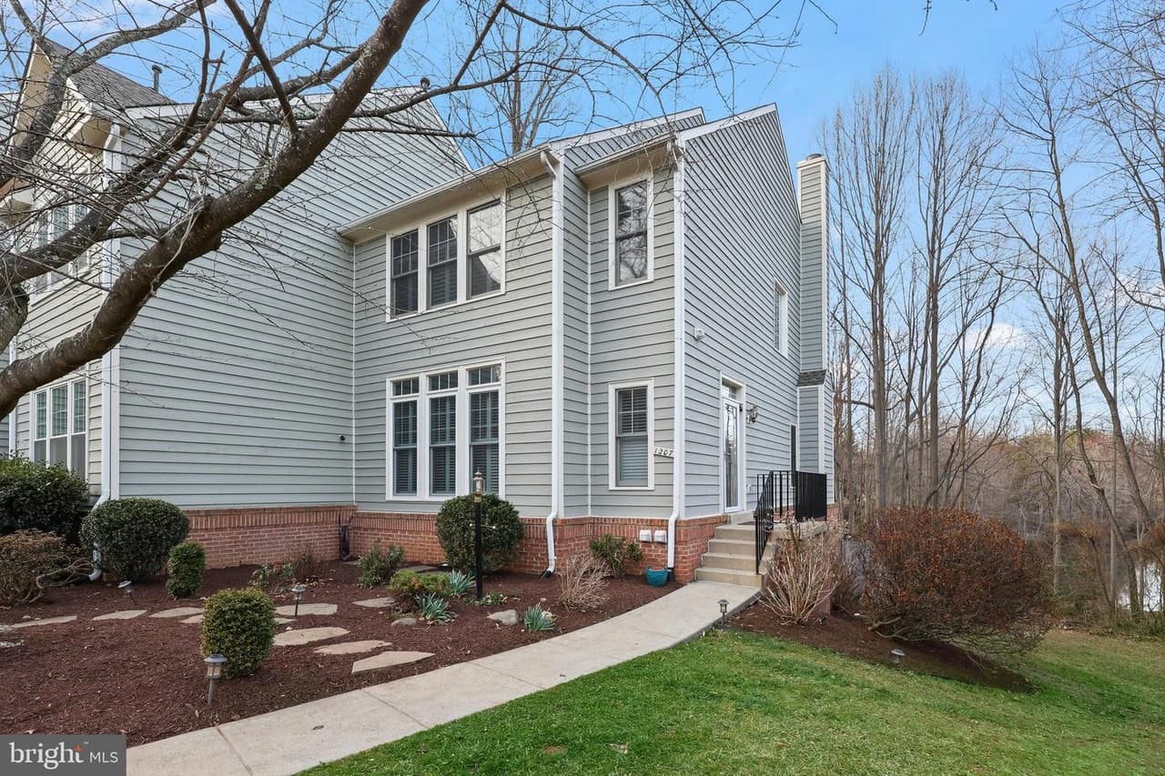 1207 Weatherstone - Photo 1