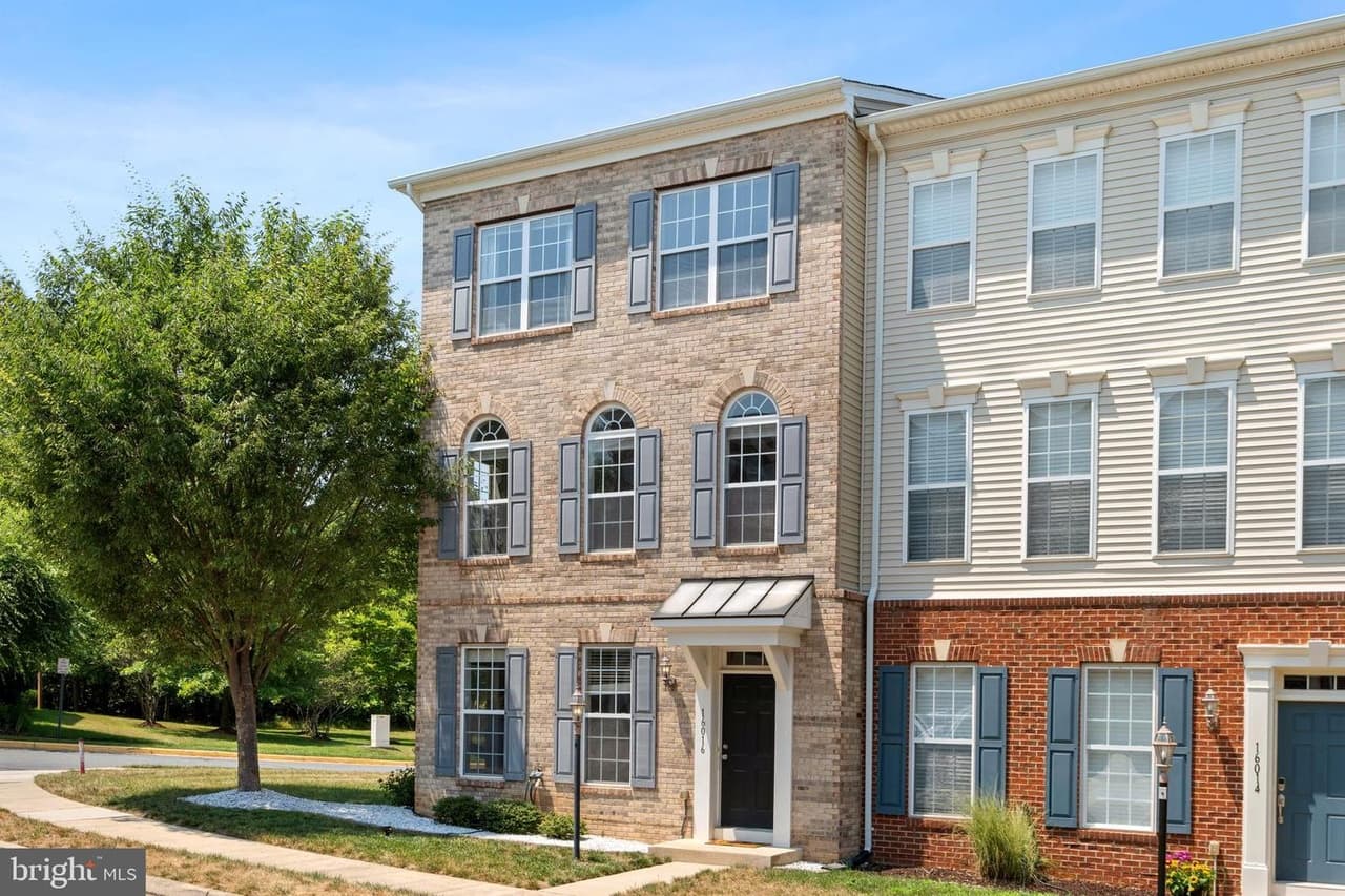 16016 Greymill Manor - Photo 1