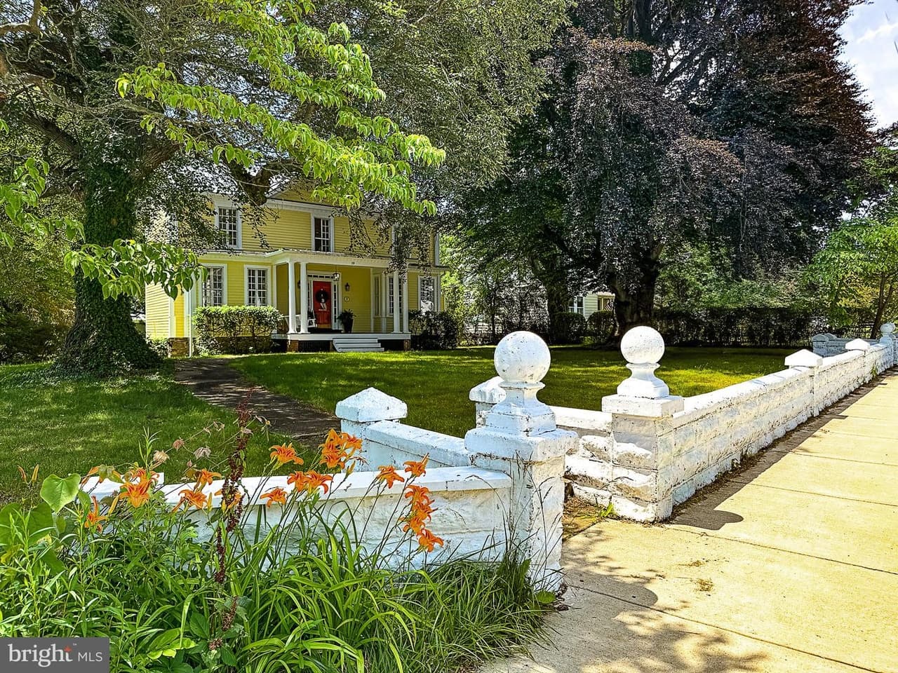 19 E Loudoun - Photo 1