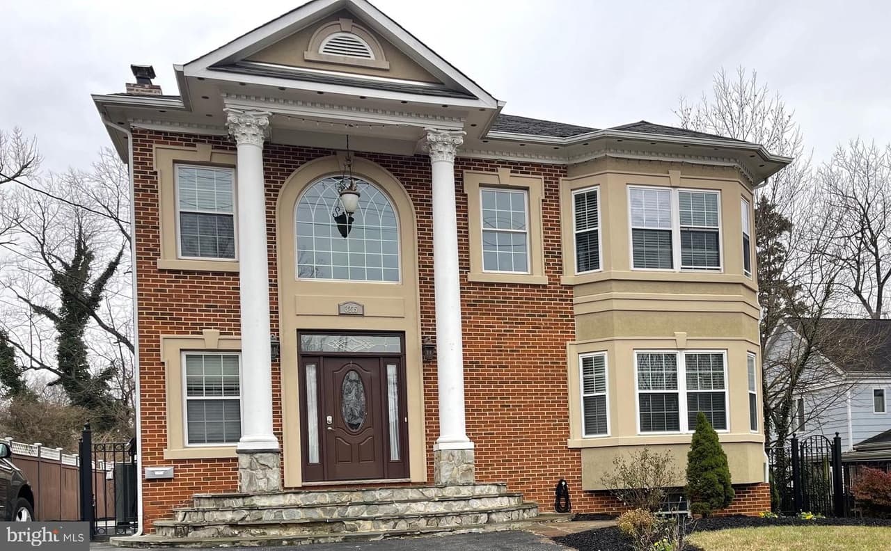 3275 Annandale - Photo 1