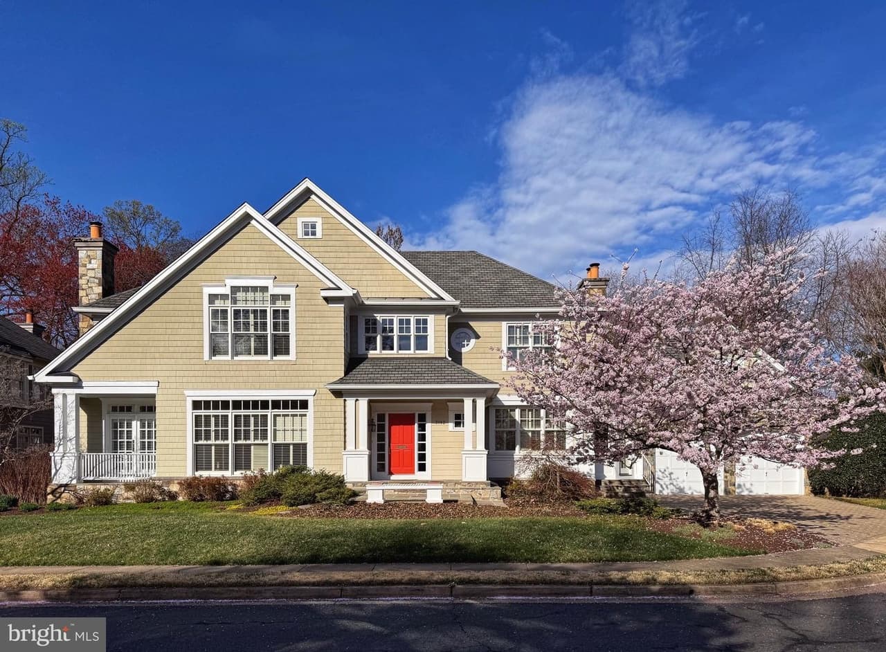 3102 N Dinwiddie - Photo 1