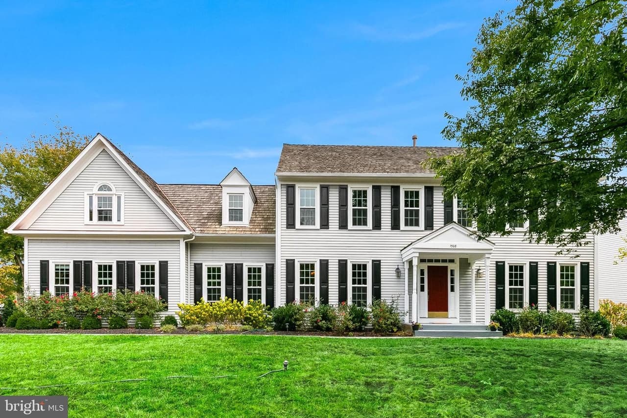 1508 Woodlea - Photo 1