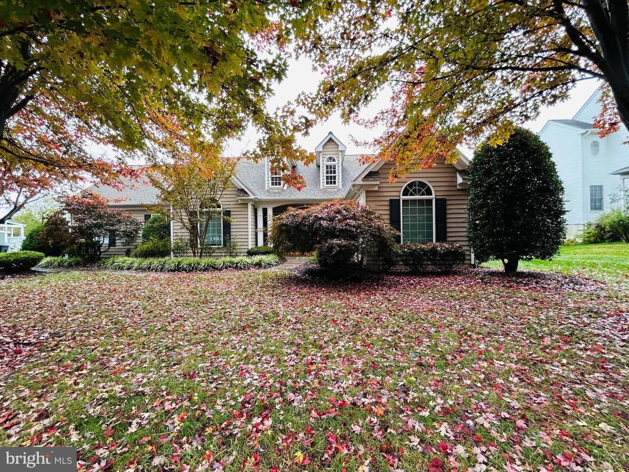 609 S Maple - Photo 1