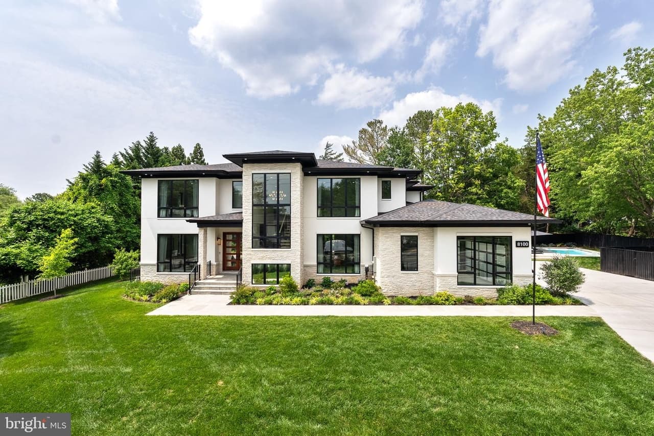 8100 Lewinsville - Photo 1