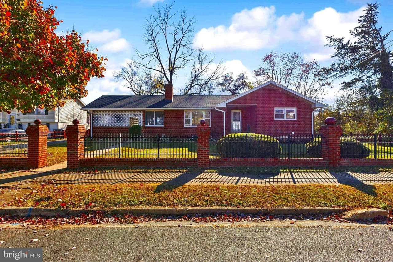 412 Palmer - Photo 1