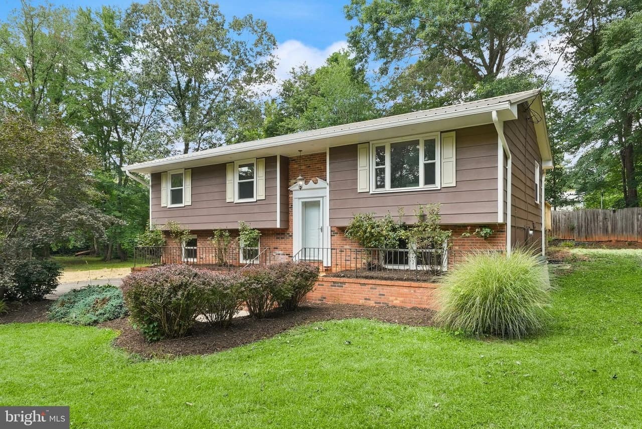 3 Hickory - Photo 1