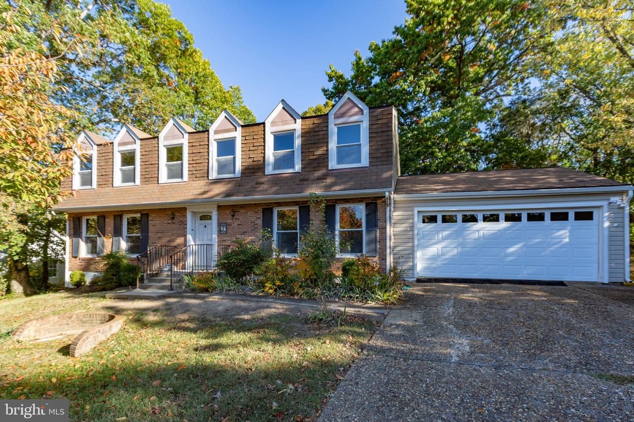 105 Springwood - Photo 1