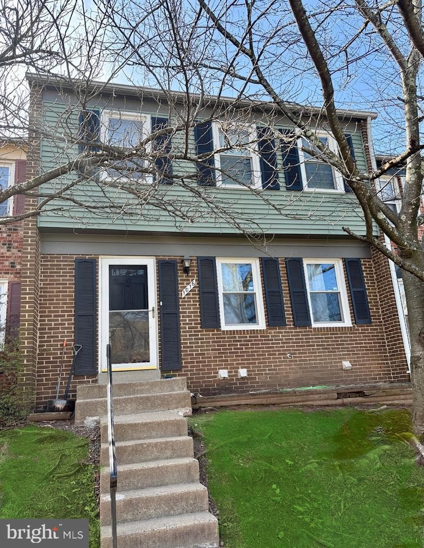 1016 Salisbury - Photo 1