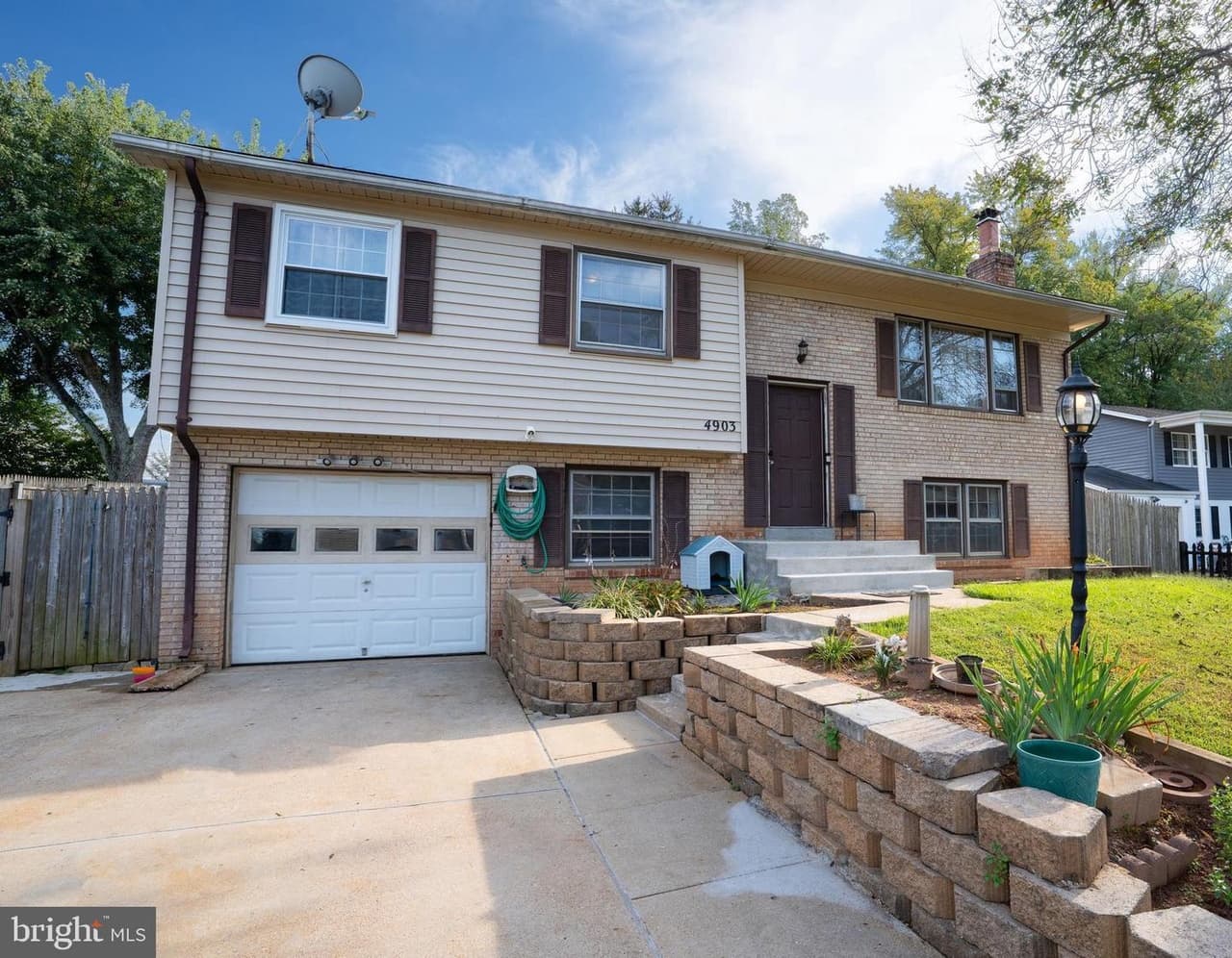4903 Kenyon - Photo 1