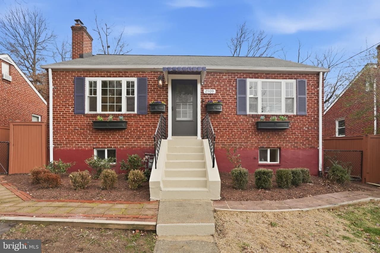 2109 S Quebec - Photo 1