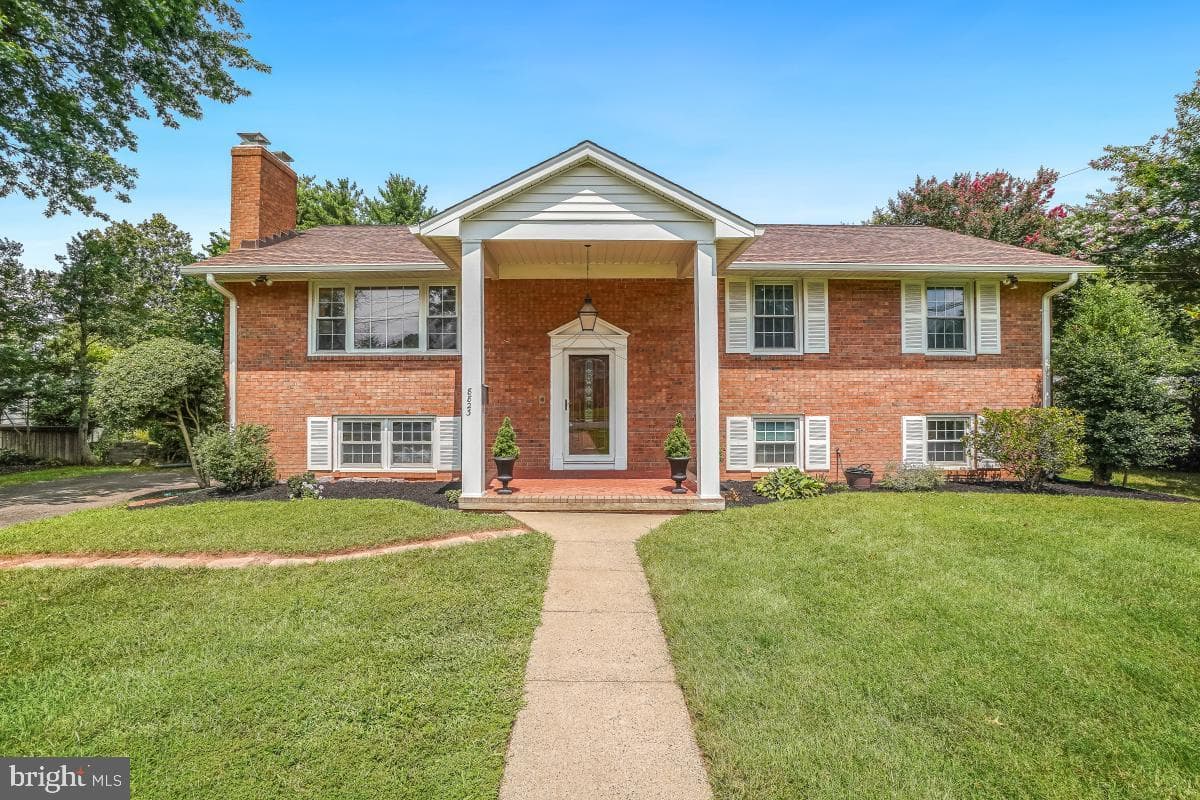 8823 Peabody - Photo 1