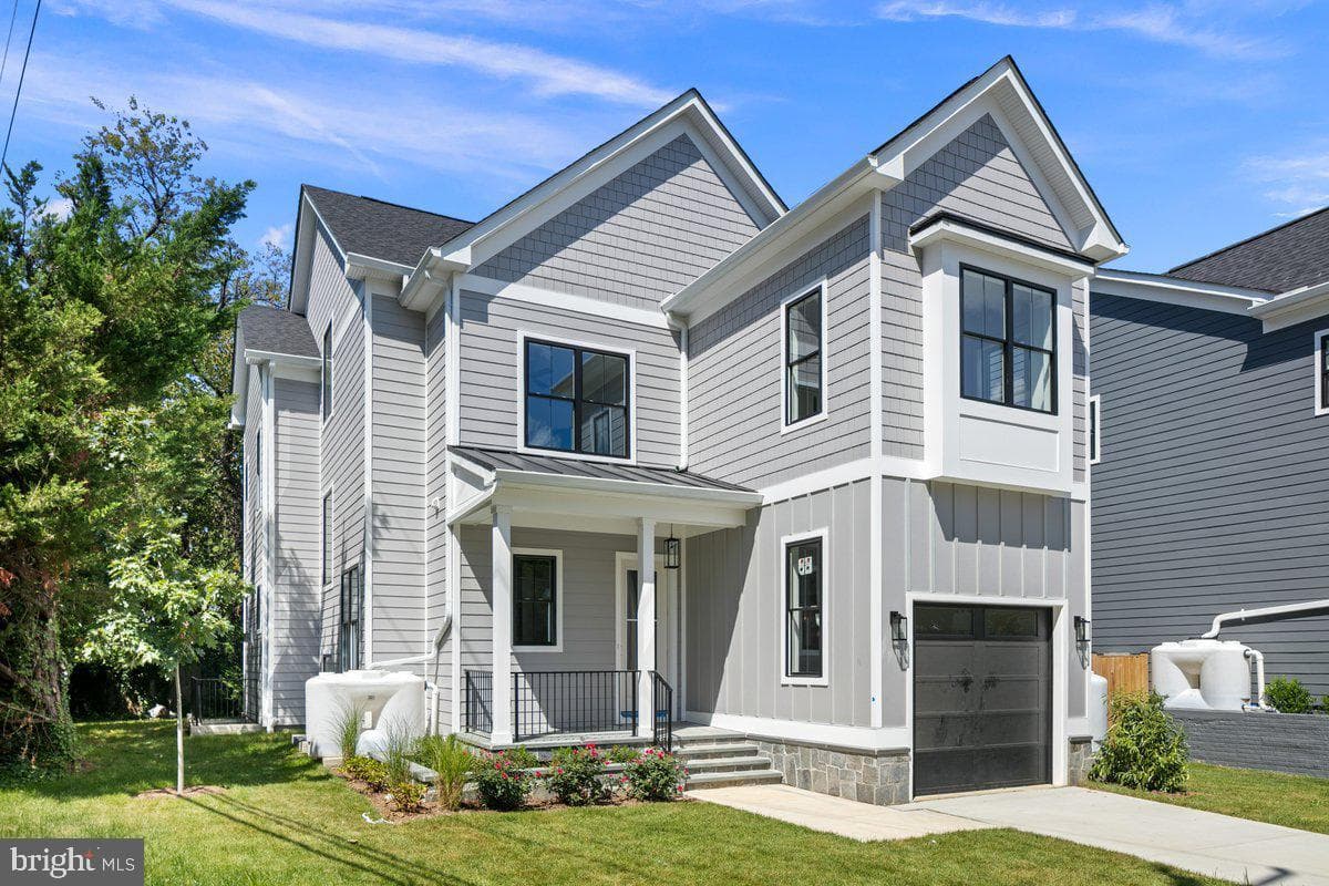 5017 17Th - Photo 1