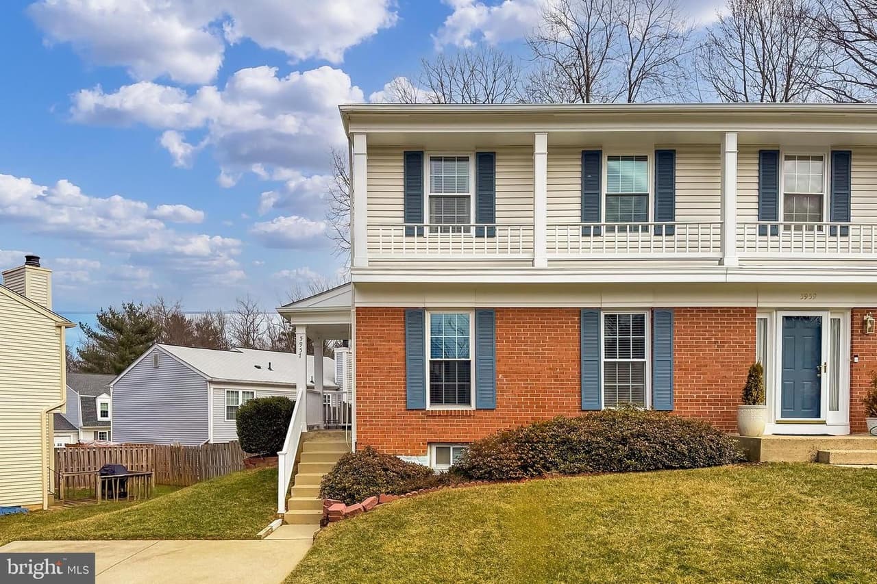 5957 Powells Landing - Photo 1