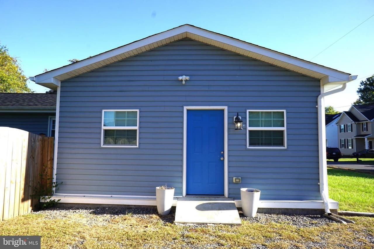 2459 24Th - Photo 1