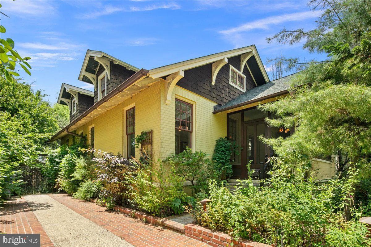 14 W Rosemont - Photo 1