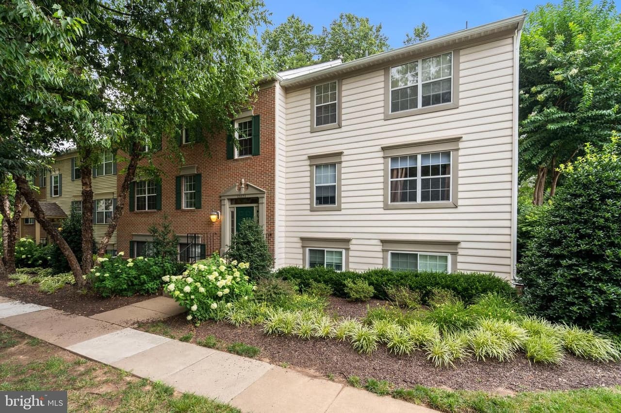 12023 Golf Ridge Unit#201 - Photo 1