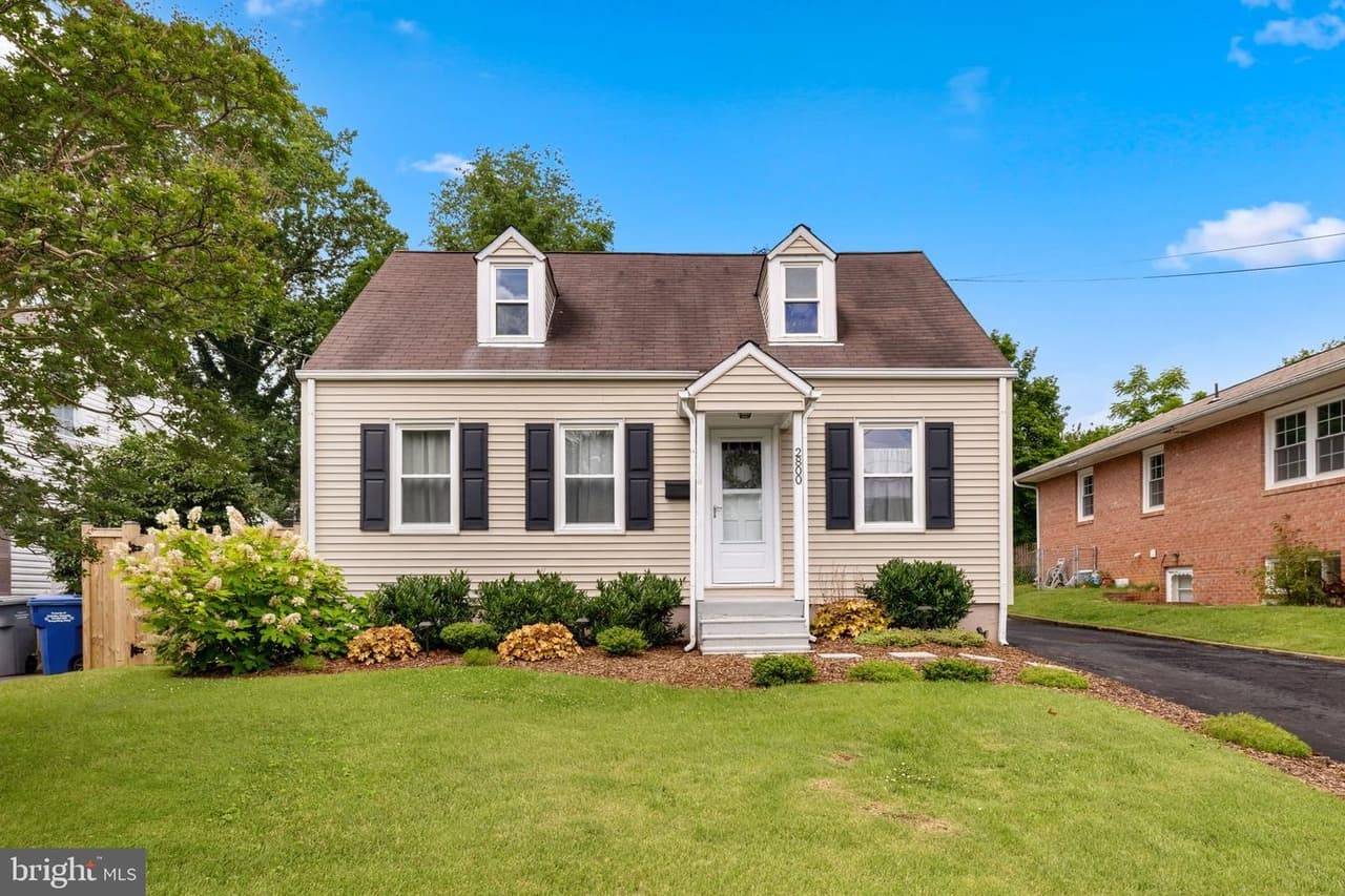 2800 W George Mason - Photo 1