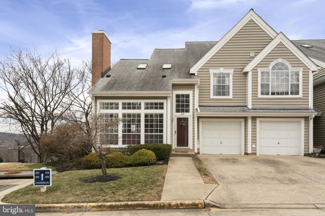 438 Overlook - Photo 1