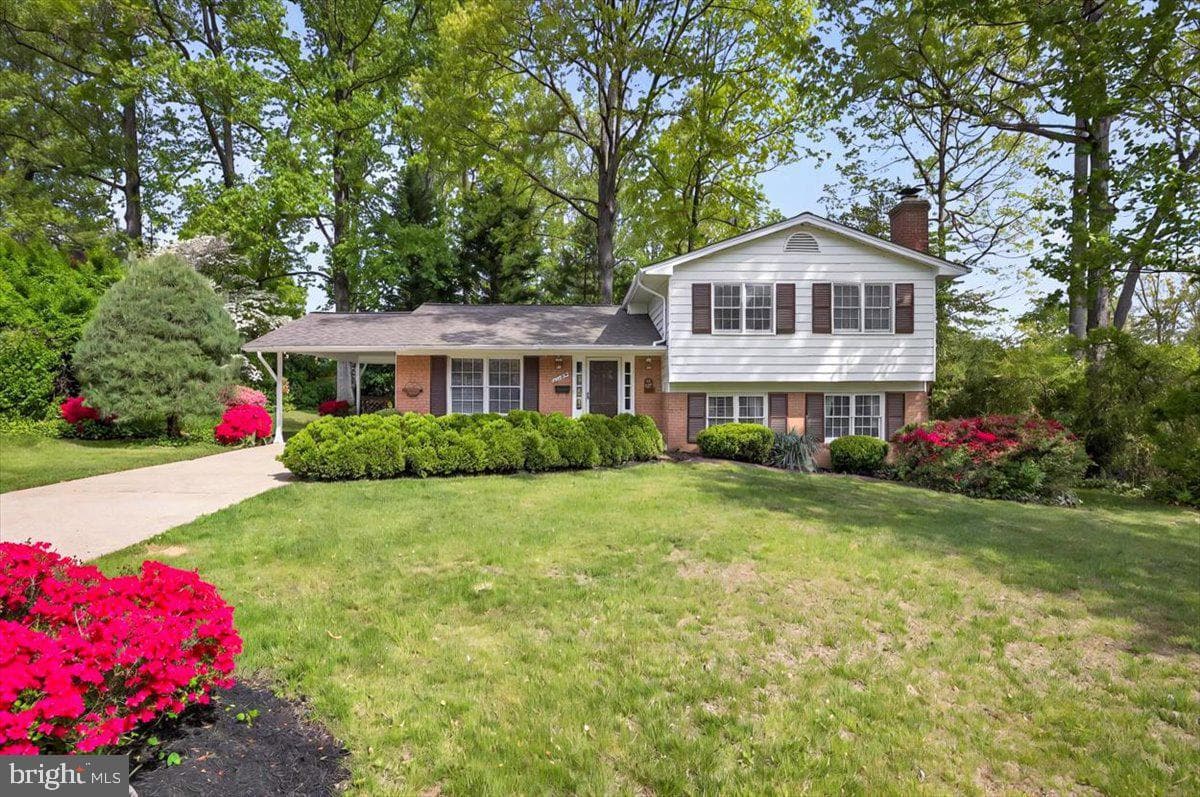 8108 Greeley - Photo 1