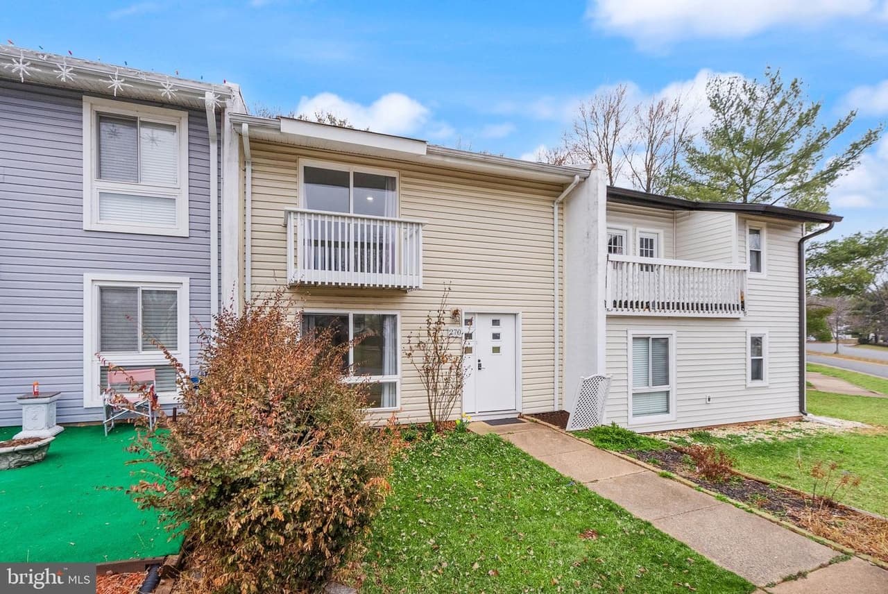 270 N Cottage - Photo 1
