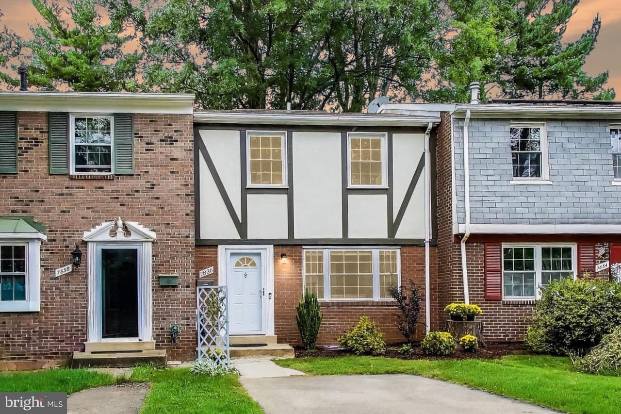 7836 Snead - Photo 1