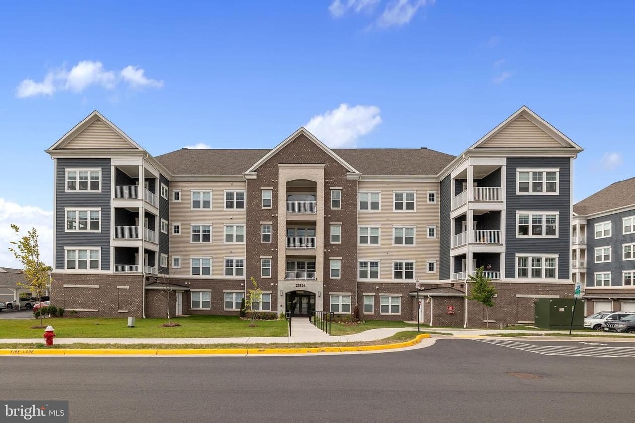 21894 Hawksbill High Unit#403 - Photo 1
