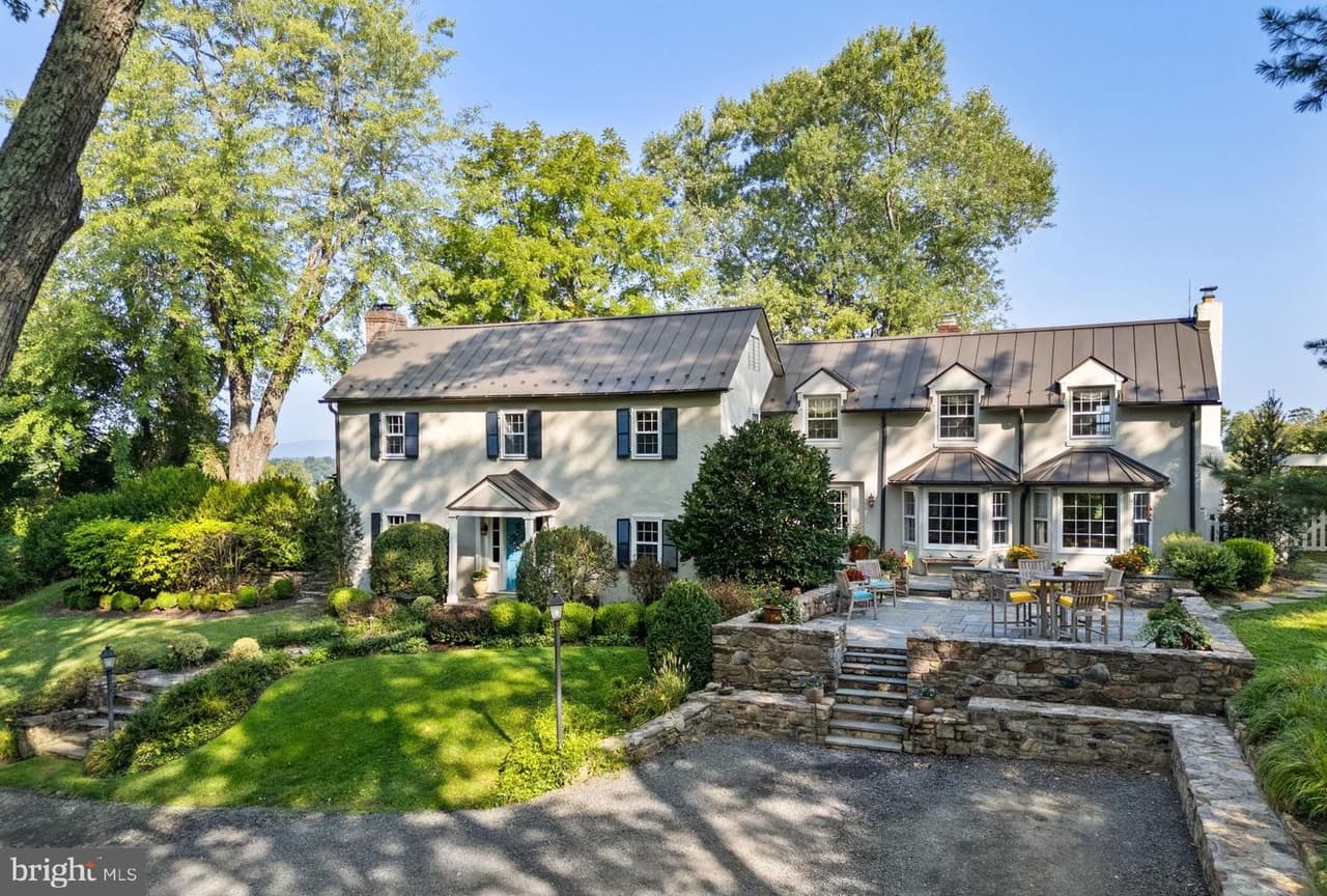 22780 Foxcroft - Photo 1