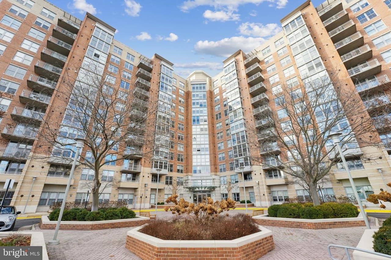 11800 Sunset Hills Unit#605 - Photo 1