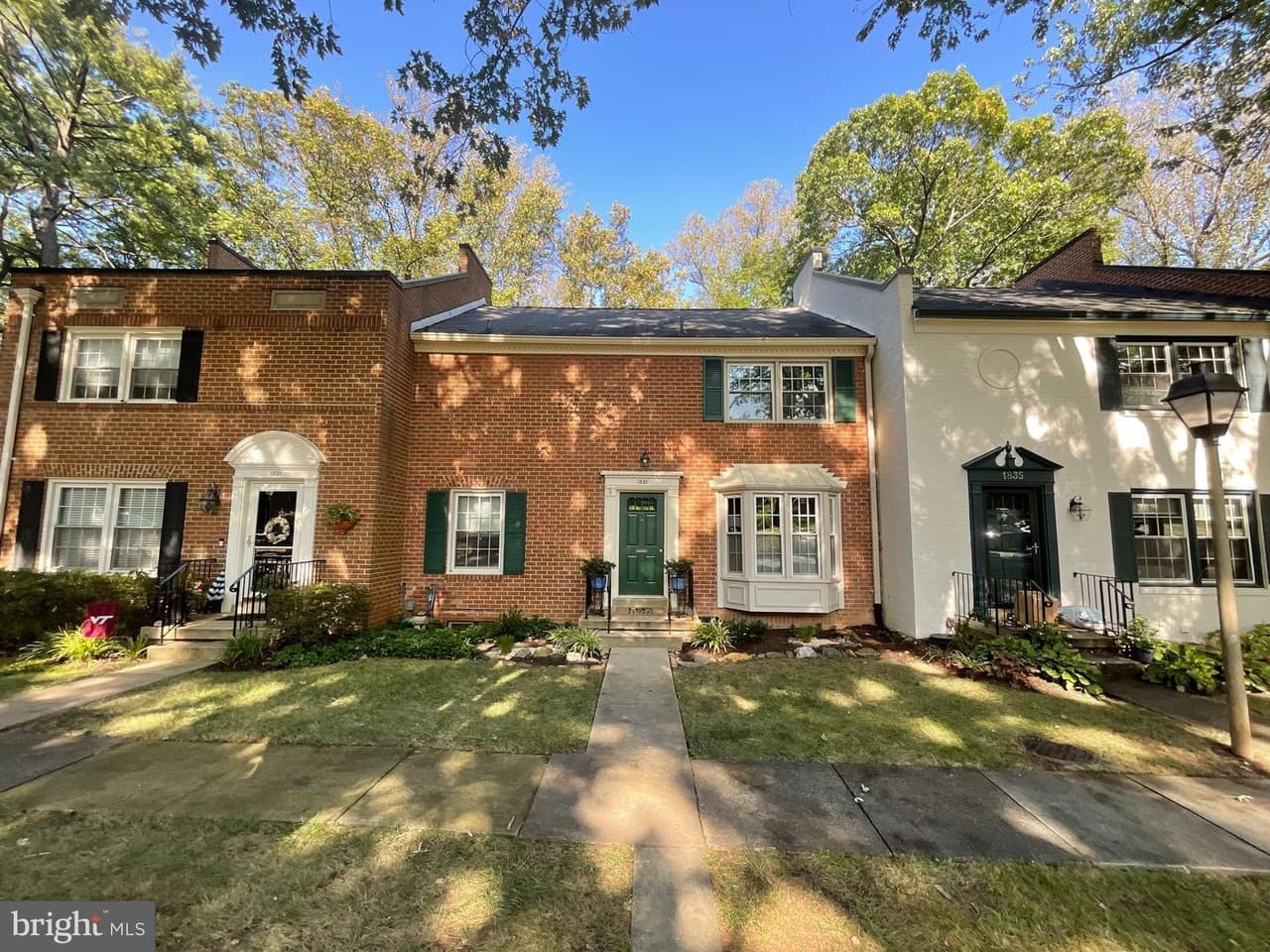 1833 Wainwright - Photo 1