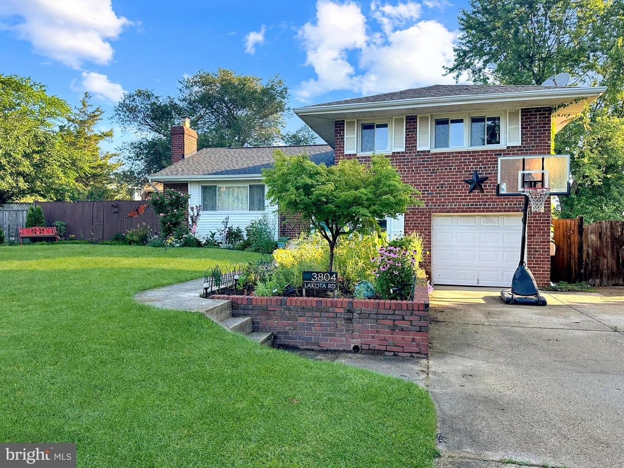 3804 Lakota - Photo 1