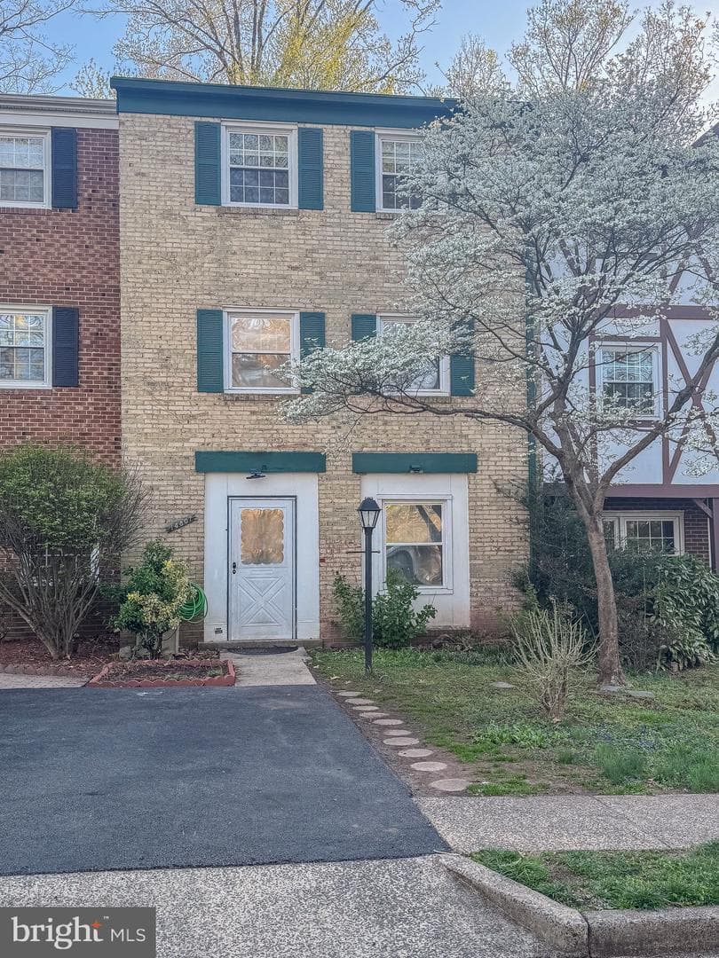 14807 Maidstone - Photo 1