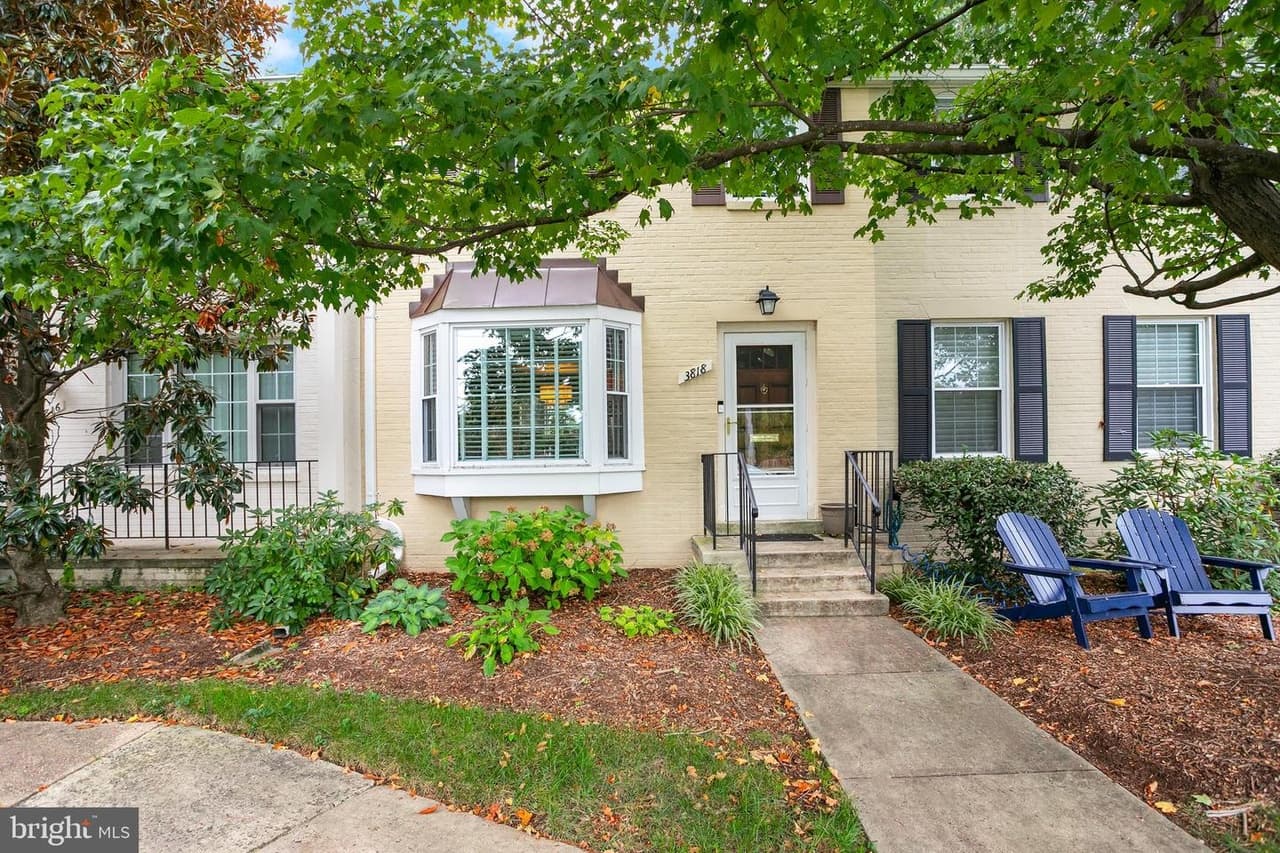 3818 King - Photo 1