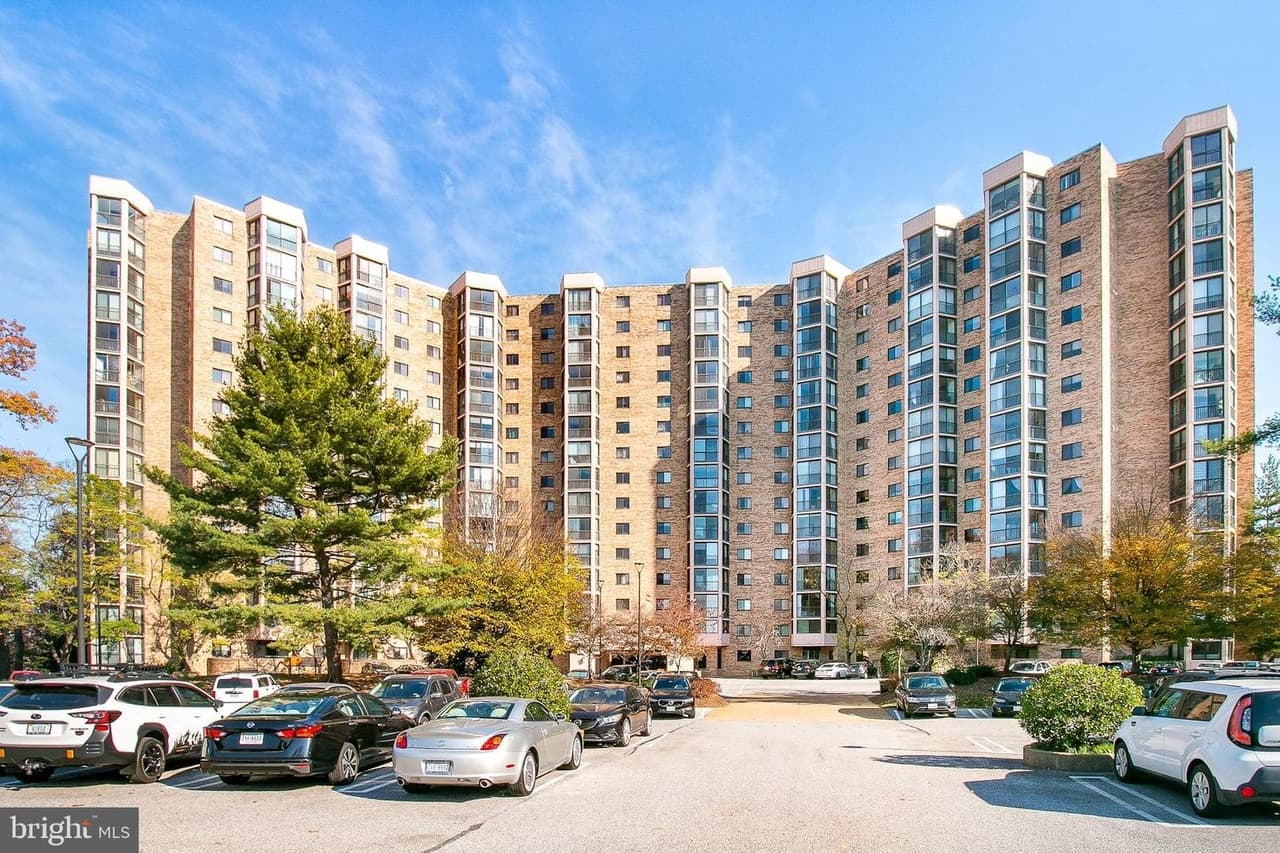 5901 Mount Eagle Unit#1101 - Photo 1