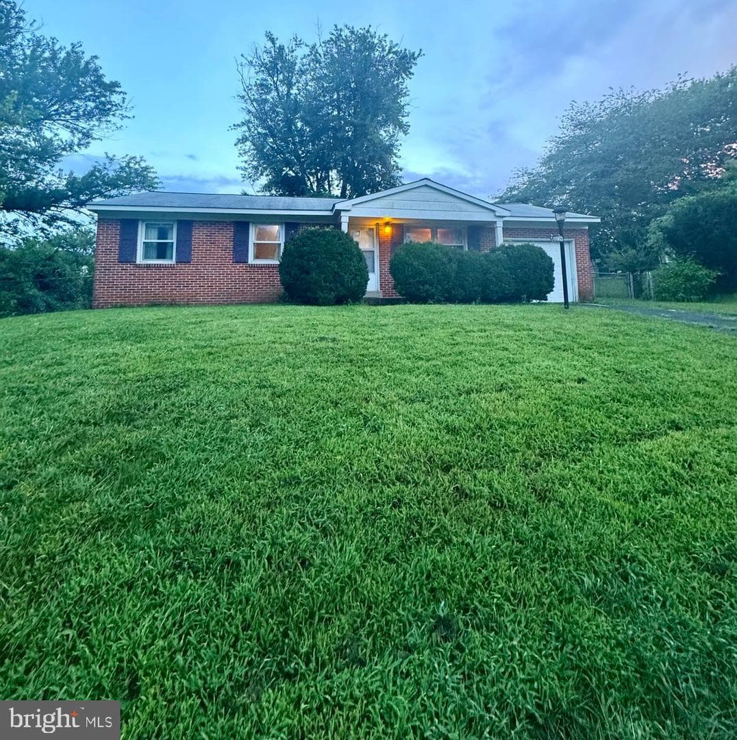 14663 Cloverdale - Photo 1