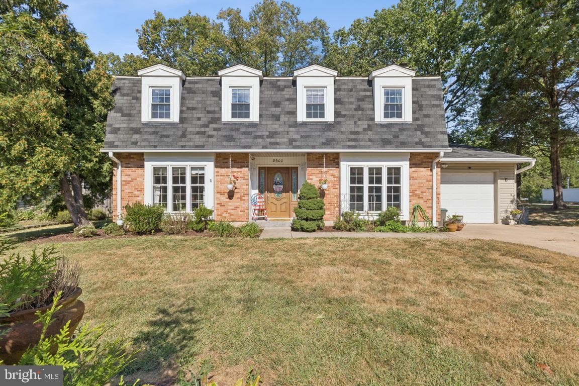 8600 Stonewall - Photo 1