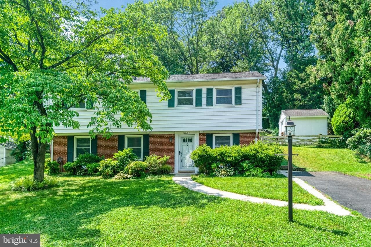 5608 La Vista - Photo 1